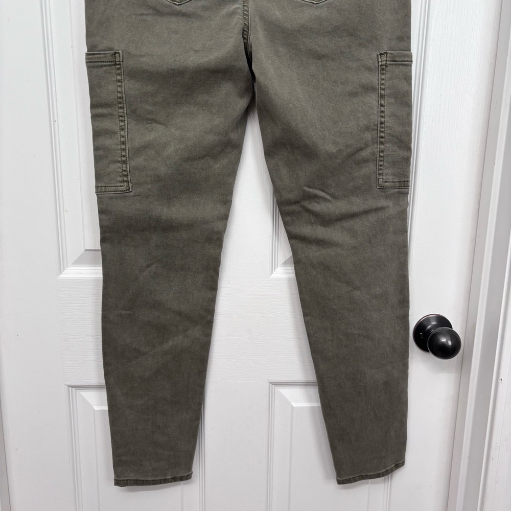 Olive Utility Cargo Pants | Stitch Star S - Picture 9 of 10